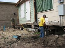 Image 2 of 20 Ave Q Galveston house moving